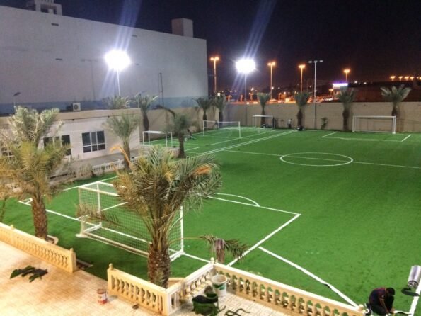 صيانة ملاعب كرة القدم بالرياض